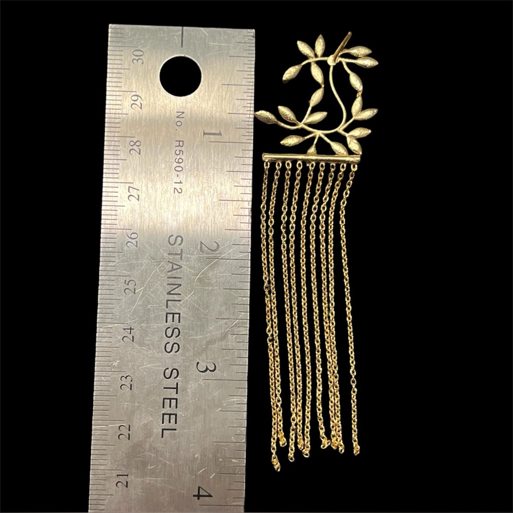 SHASHI Geranium Floral Gold-tone Plated Dangling Chain Post Earring - Picture 7 of 15